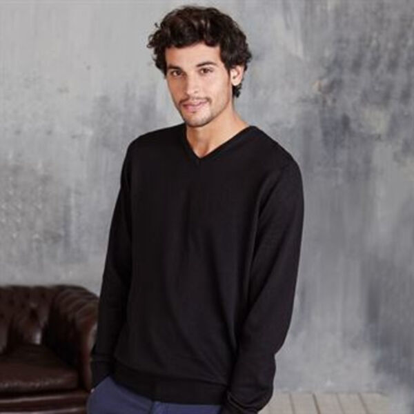 Men's V-neck jumper Thumbnail